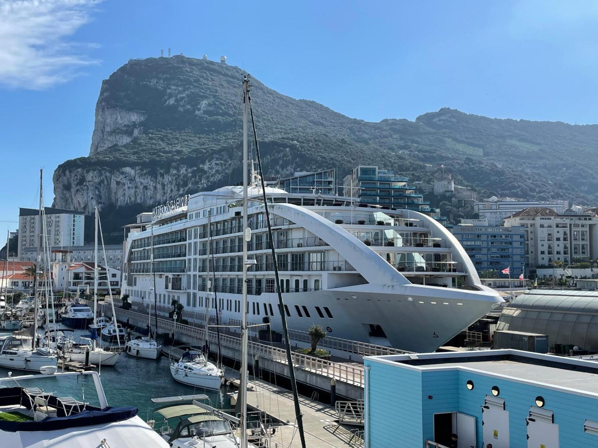 Deluxe Marina View Seafront Gibraltar Stay Luaran gambar