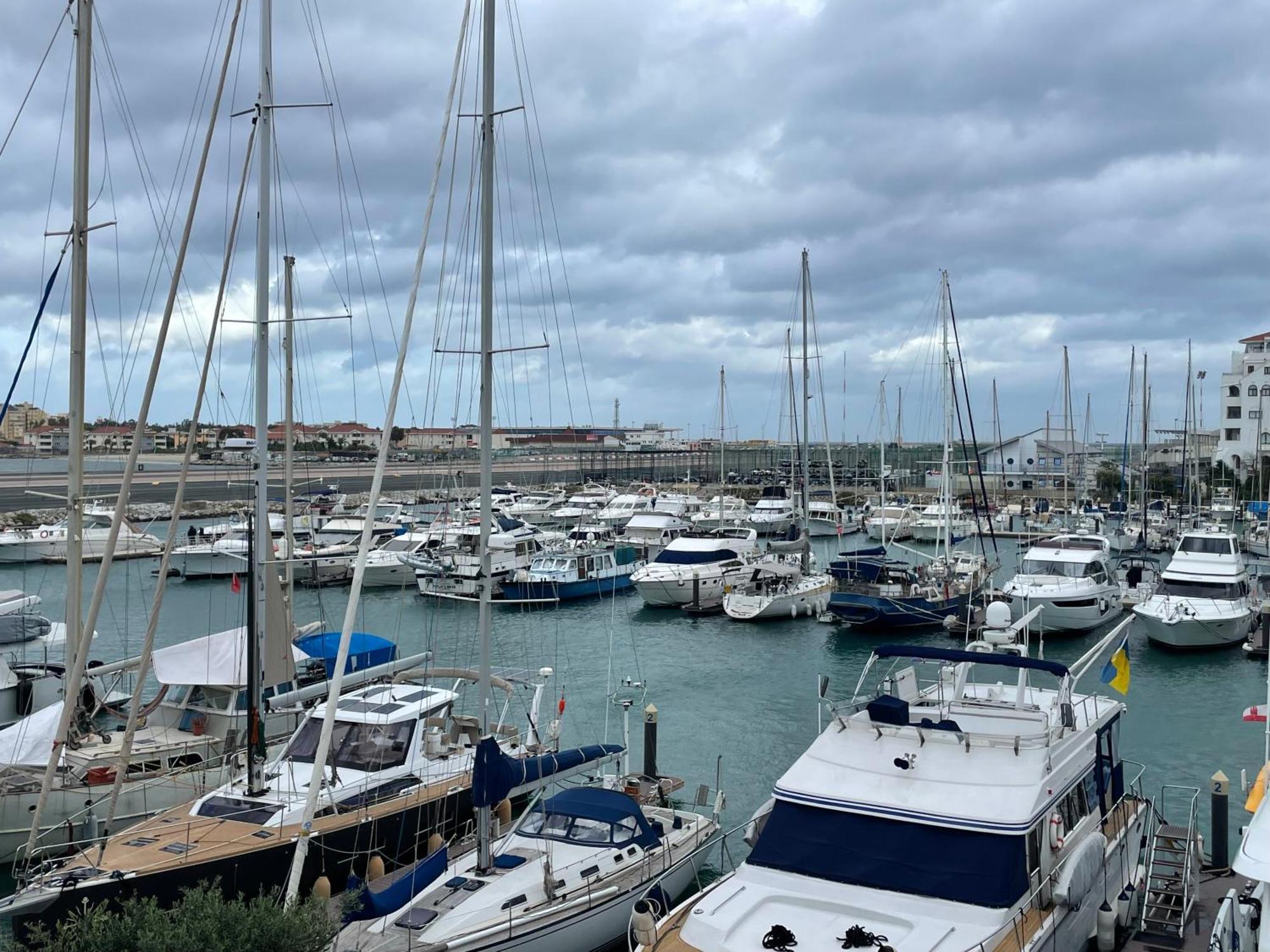 Deluxe Marina View Seafront Gibraltar Stay Luaran gambar
