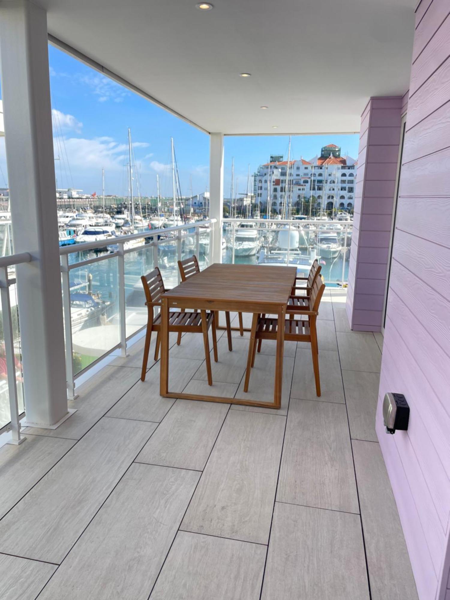 Deluxe Marina View Seafront Gibraltar Stay Luaran gambar